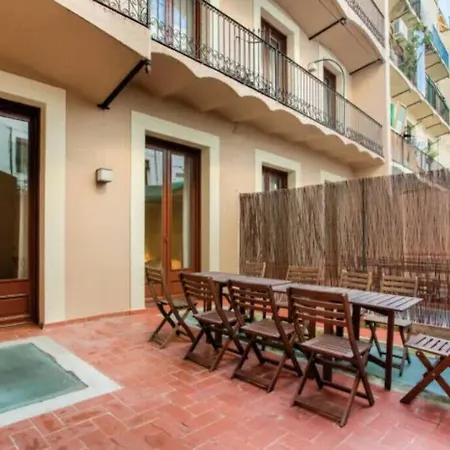 Bright And Modern 4bedroom With Terrace In Ramblas P1 Apartmán Barcelona