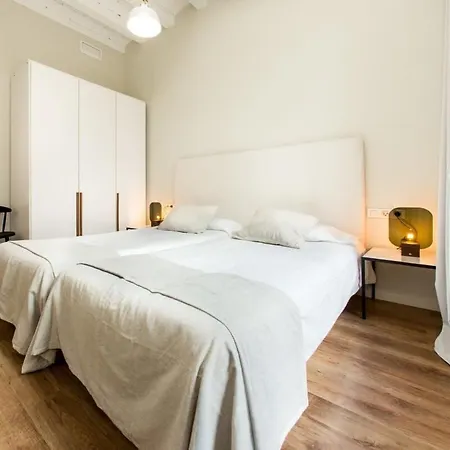 Bright And Modern 4bedroom With Terrace In Ramblas P1 * Barcelona