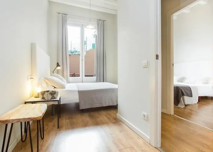 Διαμέρισμα The Collection - Bright And Modern 4bedroom With Terrace In Ramblas P1 Βαρκελώνη