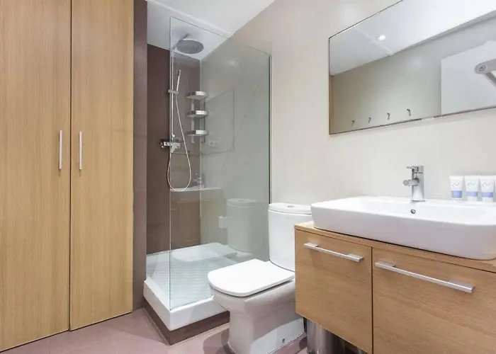 The Collection - Bright And Modern 4bedroom With Terrace In Ramblas P1